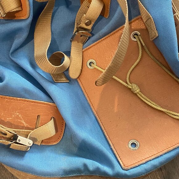 Vintage 70s Walk About Hiking Rucksack Backpack Daypack Leather Bottom Bag Rare* - Picture 7 of 15